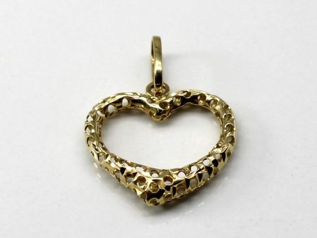 Textured Heart Pendant Fashion