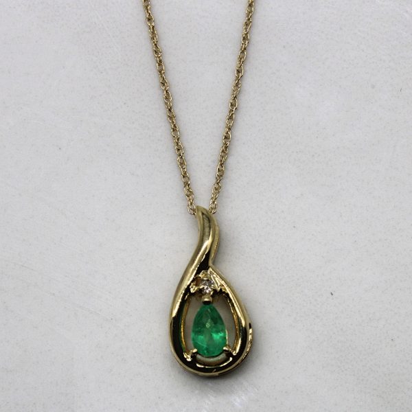 Synthetic Emerald & Diamond Pendant & Necklace | 0.18ct, 0.01ct | 18  | Fashion